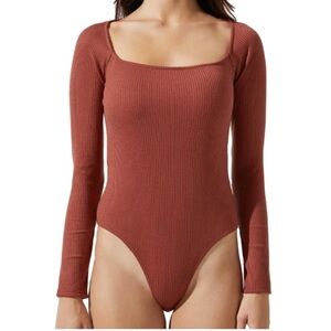ASTR The Label Marsala Square Neck Long Sleeve Ribbed Bodysuit burnt orange SZ M